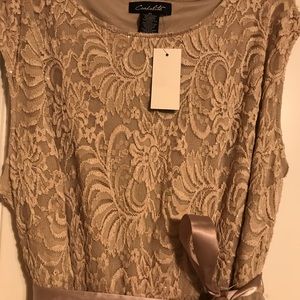 Dress perfect for rehearsal dinner, night out, mother of bride.